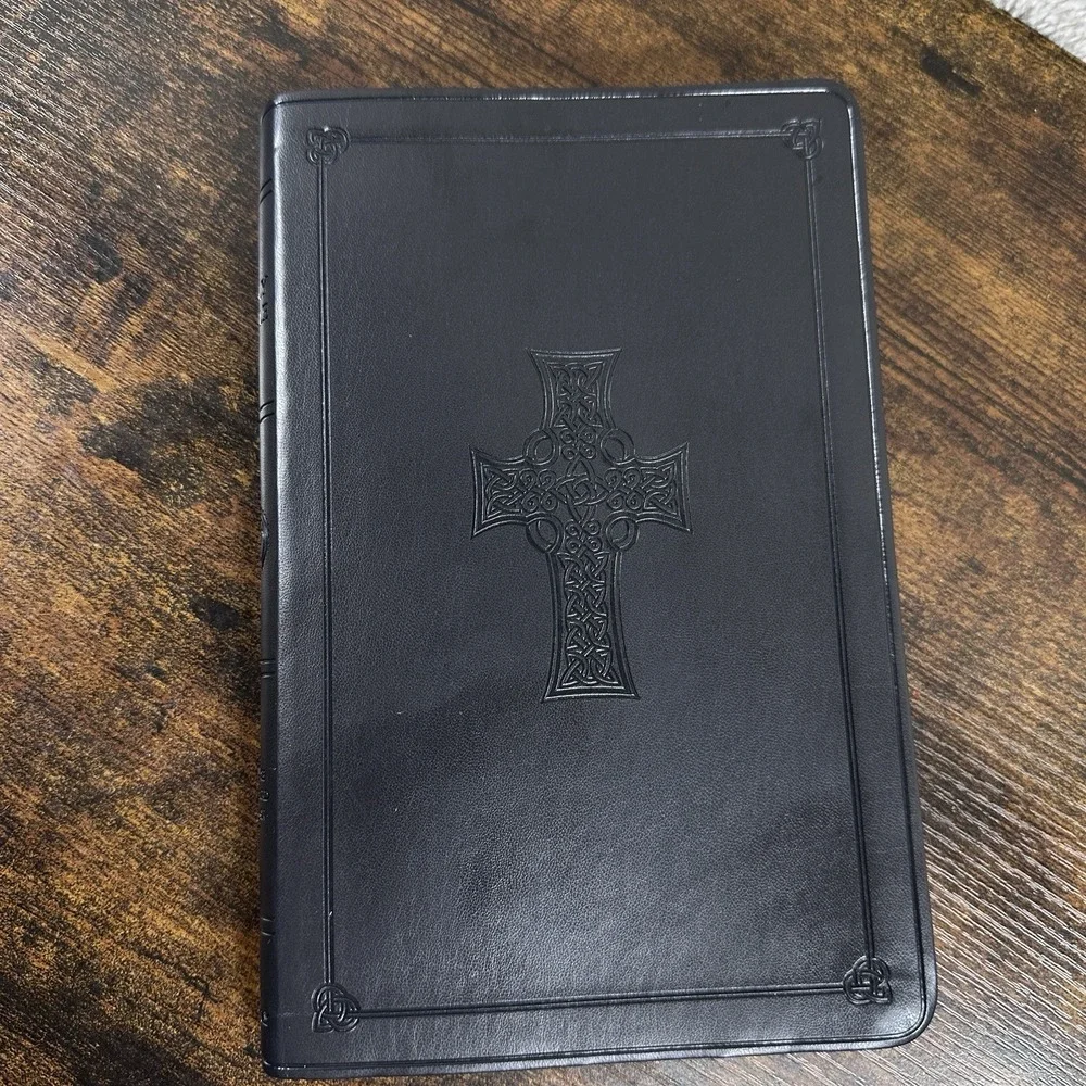 Ultra thin Bible ESV Celtic Cross Design Bibles Crossway